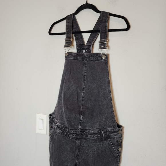 Gap Maternity Black Overalls. Size medium. - Picture 2 of 13